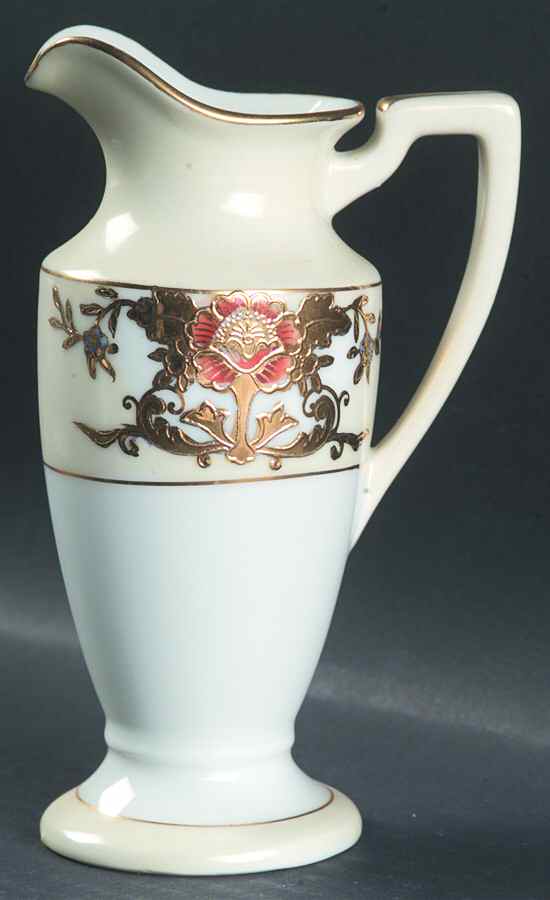 42200 Berry Creamer by Noritake-1