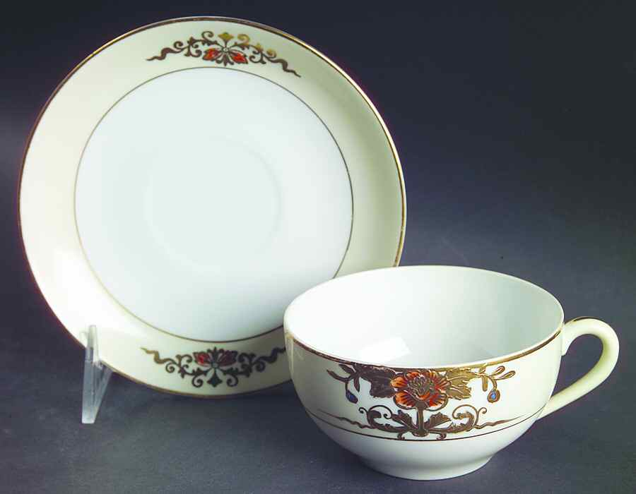 42200 Flat Cup & Saucer Set by Noritake-1