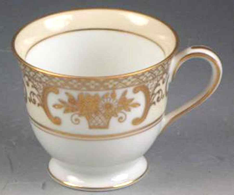 5567 Footed Cup by Noritake-1