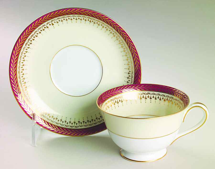 4795 Footed Cup & Saucer Set by Noritake-1