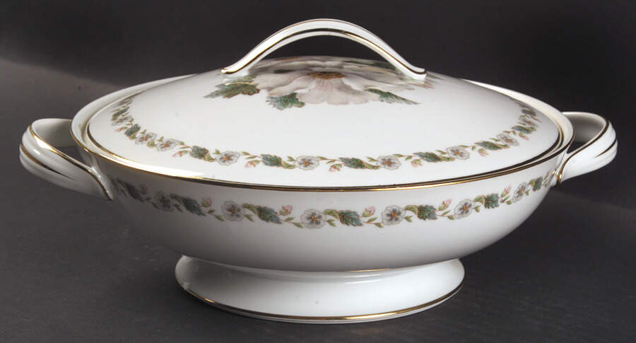 5029 Round Covered Vegetable by Noritake-1