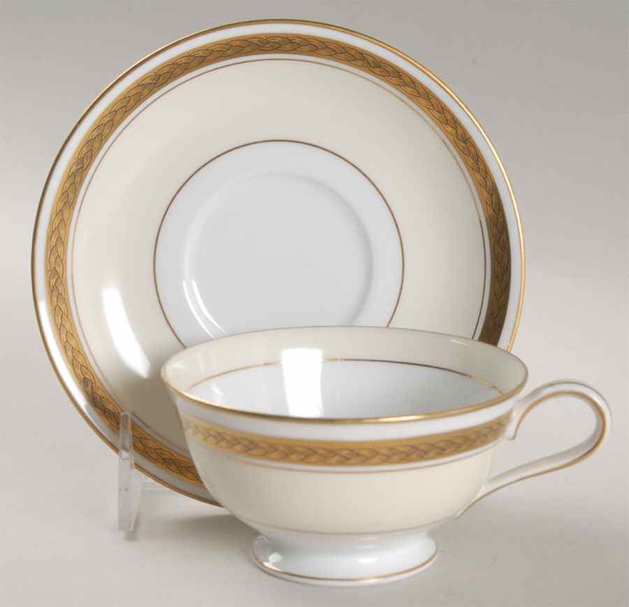 5289 Footed Cup & Saucer Set by Noritake-1