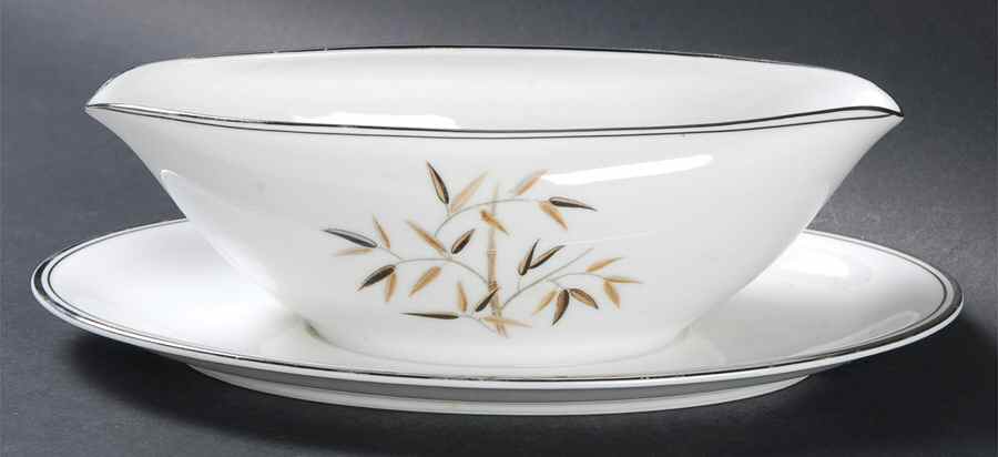 5513 Gravy Boat with Attached Underplate by Noritake-1