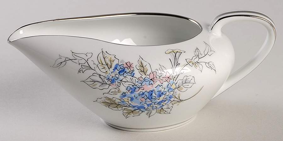 5520 Creamer by Noritake-1