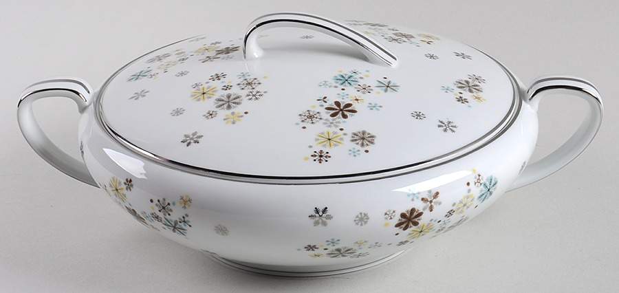 5548 Round Covered Vegetable by Noritake-1