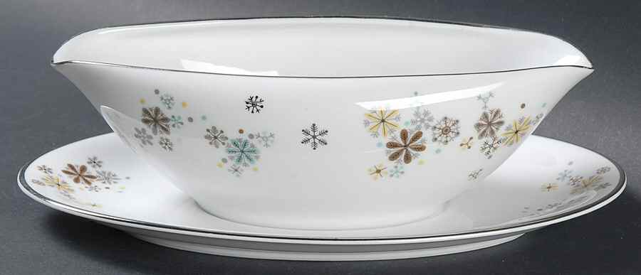 5548 Gravy Boat with Attached Underplate by Noritake-1