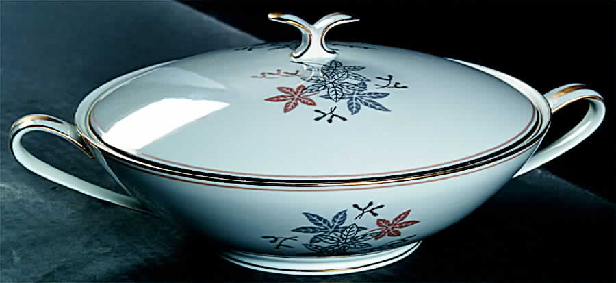 5550 Round Covered Vegetable by Noritake-1