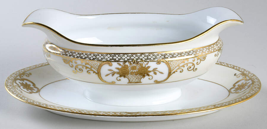 5567 Gravy Boat with Attached Underplate by Noritake-1