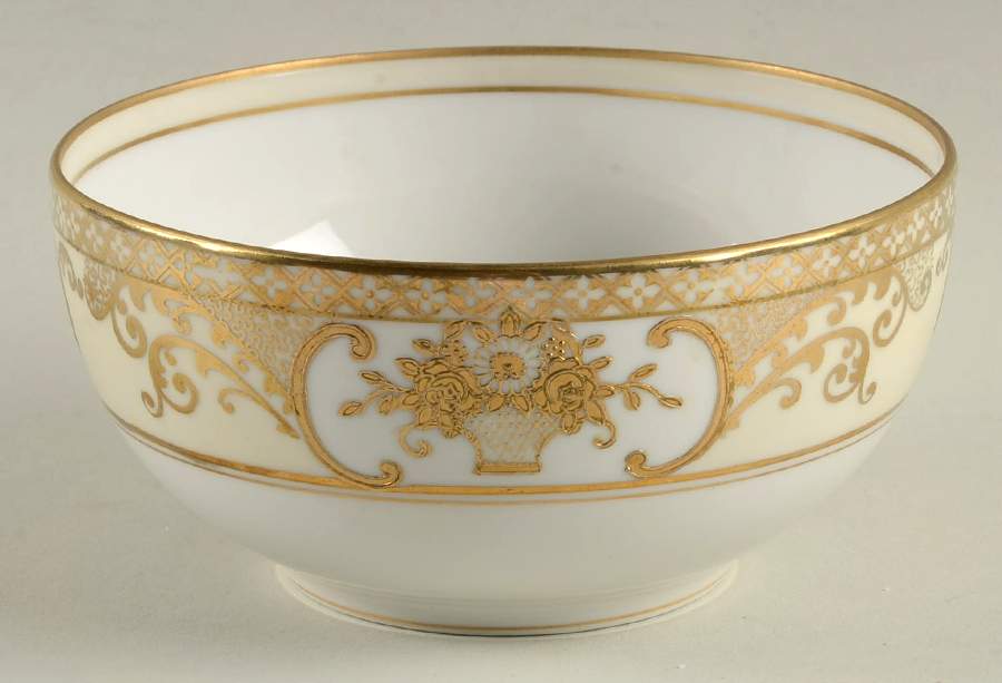 5567 Cranberry Bowl by Noritake-1