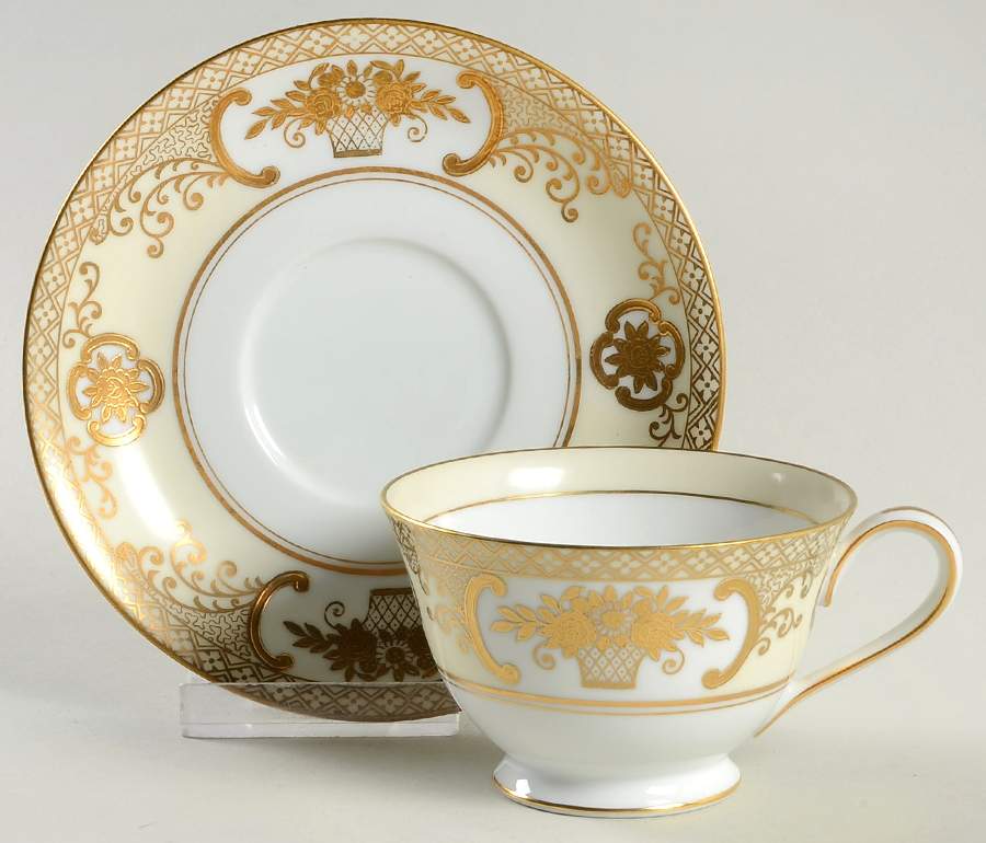 5567 Footed Cup & Saucer Set by Noritake-1