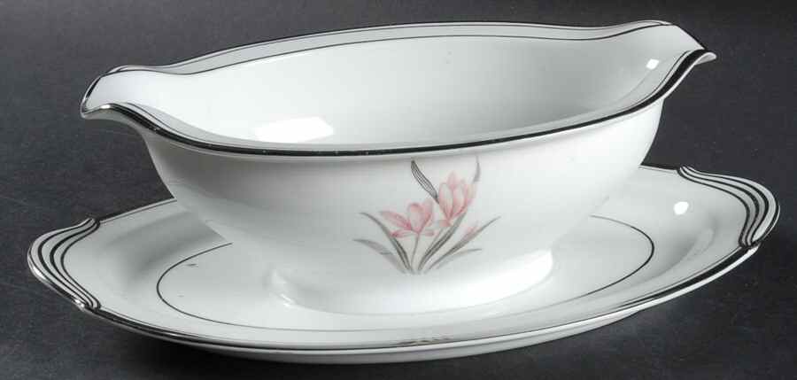 5572 Gravy Boat with Attached Underplate by Noritake-1