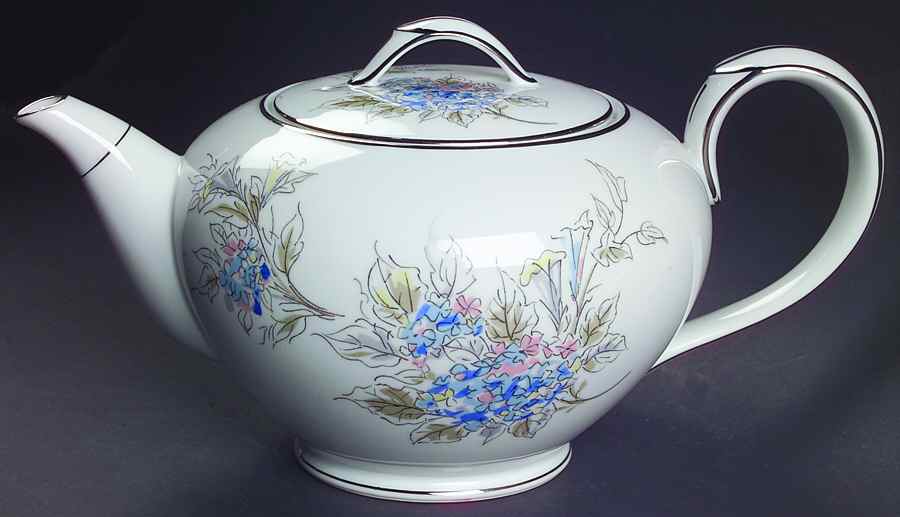 5682 Teapot & Lid by Noritake-1