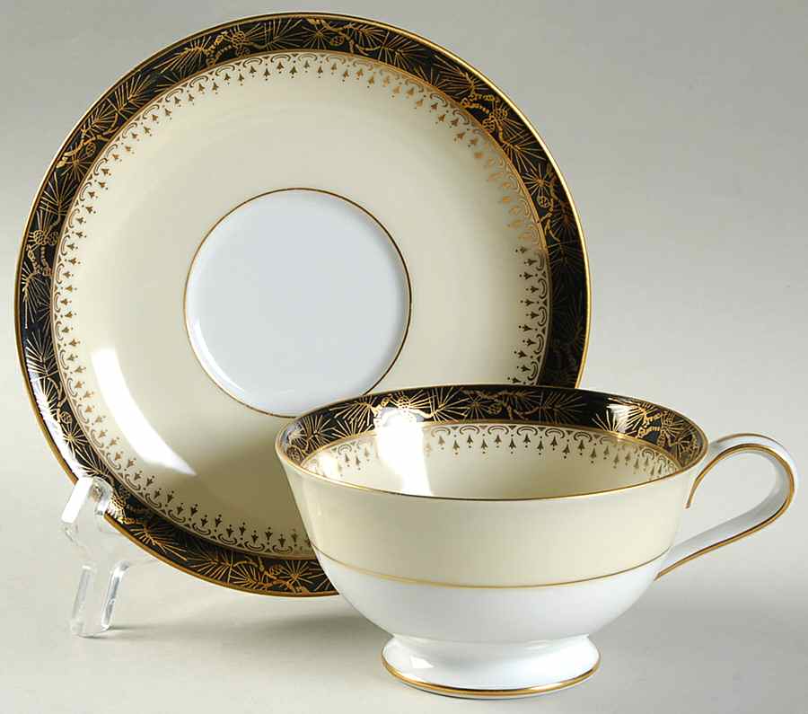 666 Footed Cup & Saucer Set by Noritake-1