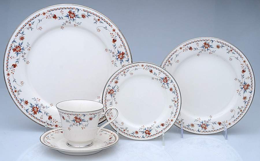 Adagio 40 Piece Estate Set by Noritake-1