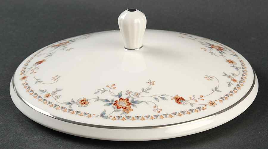 Adagio Lid for Round Vegetable by Noritake-1