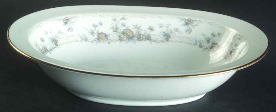 Adoration 10" Oval Vegetable Bowl by Noritake-1