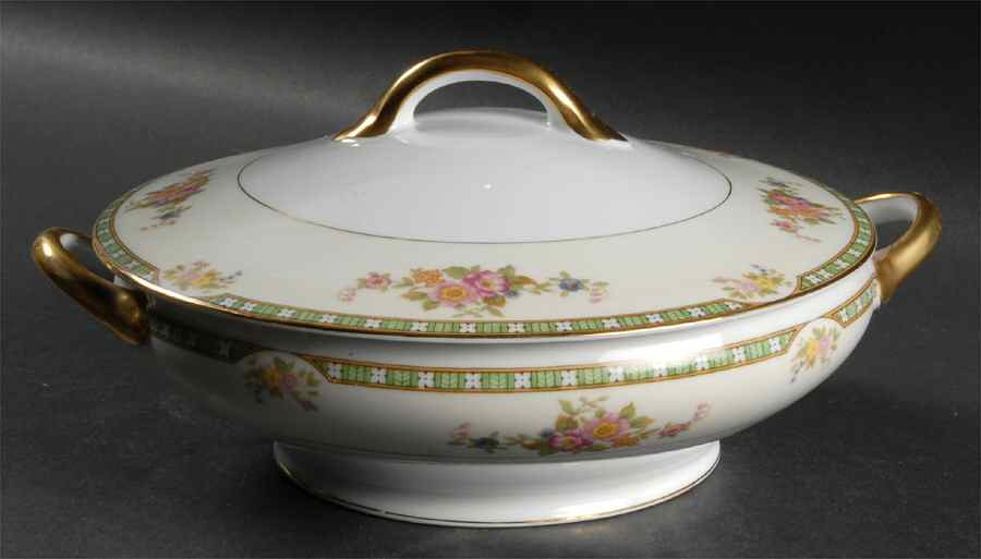 Adrian Round Covered Vegetable by Noritake-1