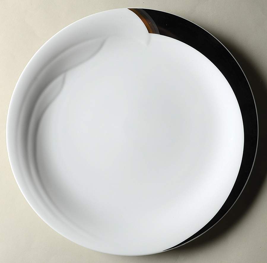 After Dark 12" Chop Plate (Round Platter) by Noritake-1
