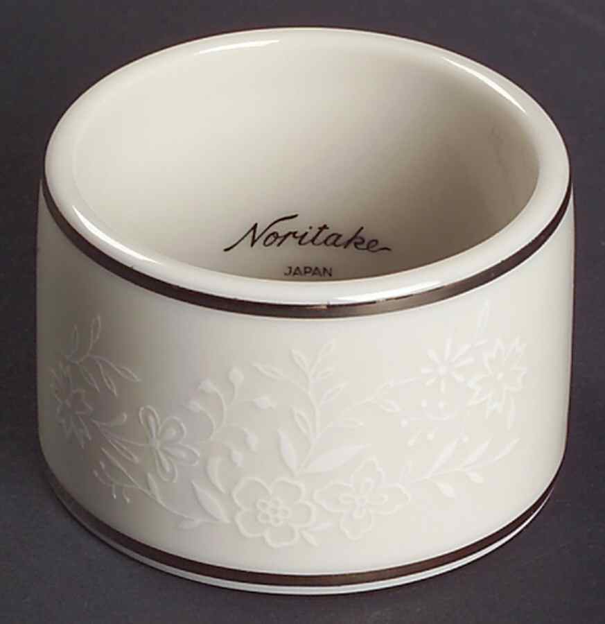 Affection Napkin Ring by Noritake-1