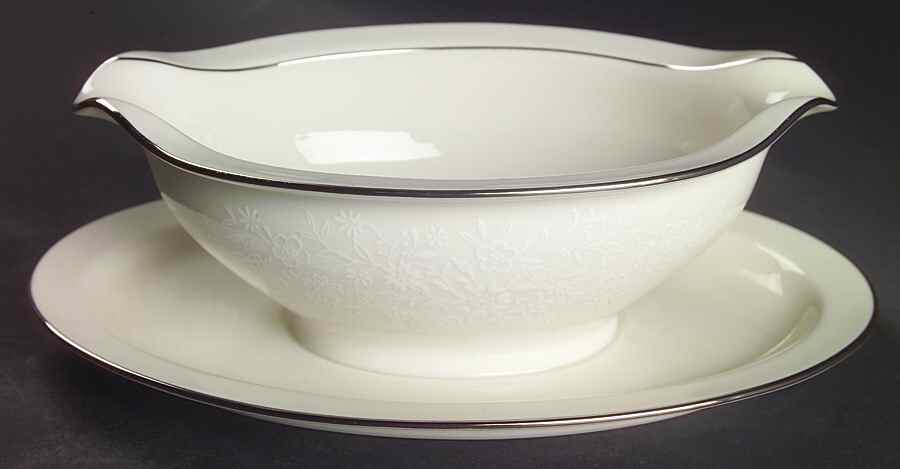 Affection Gravy Boat with Attached Underplate by Noritake-1