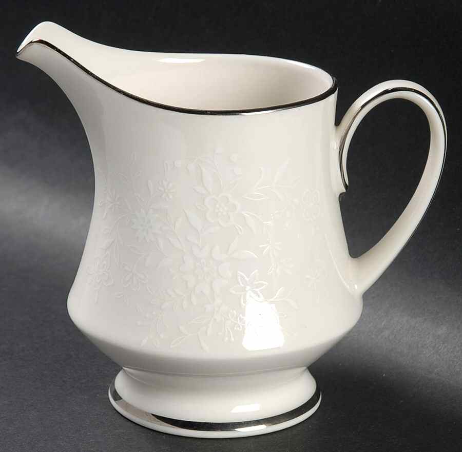 Affection Creamer by Noritake-1