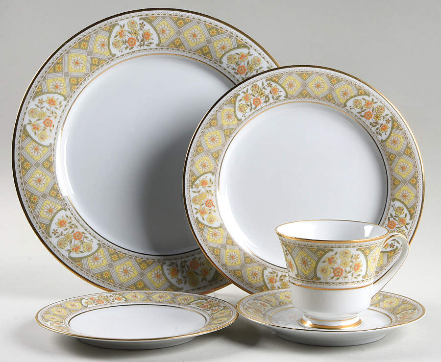 Aida 5 Piece Place Setting by Noritake-1