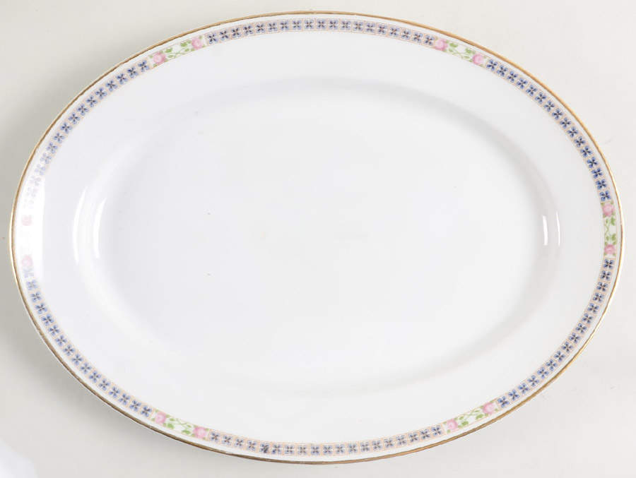 The Alais 11" Oval Serving Platter by Noritake-1