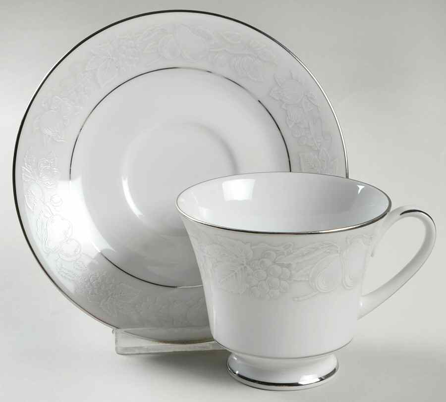 Alamosa Footed Cup & Saucer Set by Noritake-1