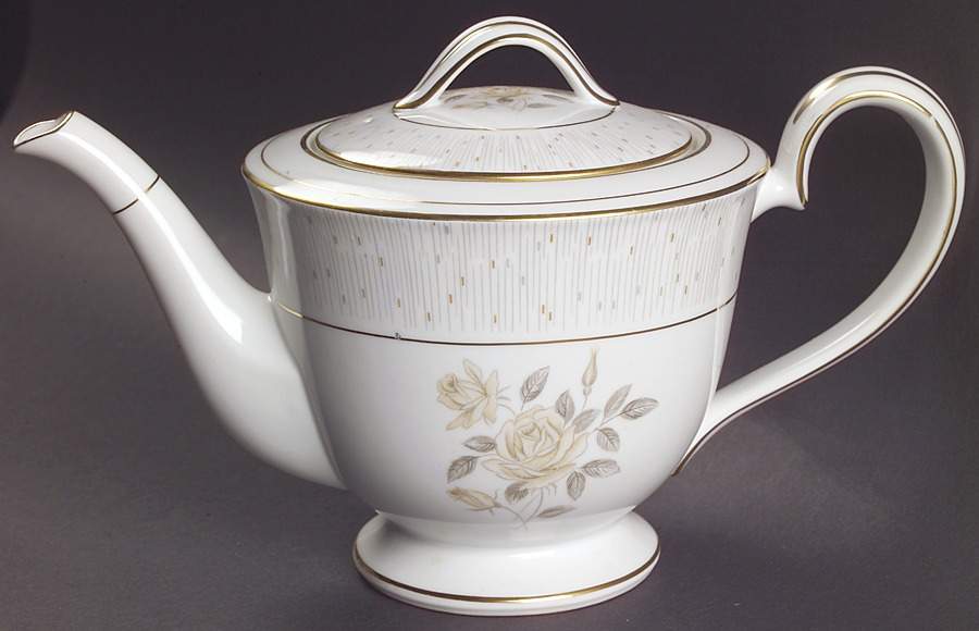 Alberta Teapot & Lid by Noritake-1