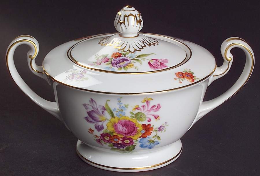 Aldea Sugar Bowl & Lid by Noritake-1