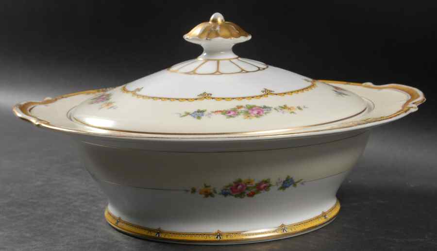 Aldine Round Covered Vegetable by Noritake-1