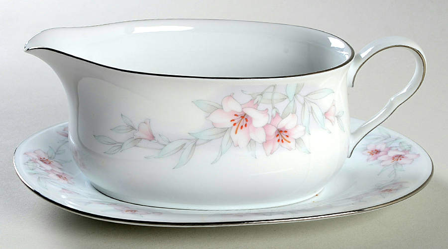 Alexandria Gravy Boat & Underplate/Relish by Noritake-1