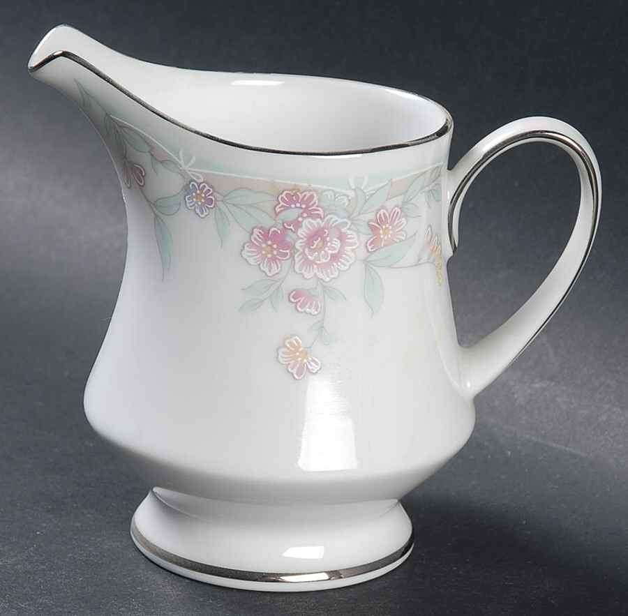 Algonquin Creamer by Noritake-1