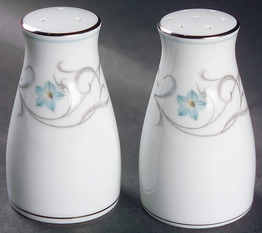 Alicia Salt & Pepper Set by Noritake-1