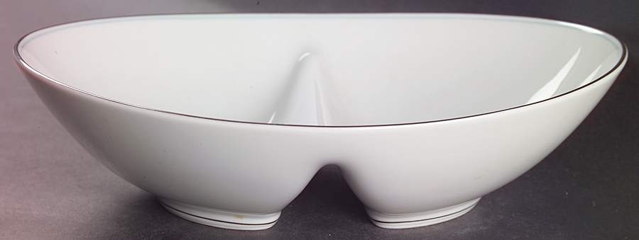 Alicia 10" Oval Divided Vegetable Bowl by Noritake-1