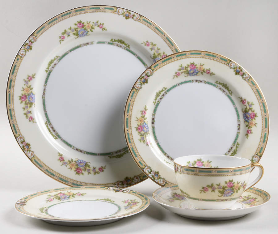 Alicia 5 Piece Place Setting by Noritake-1