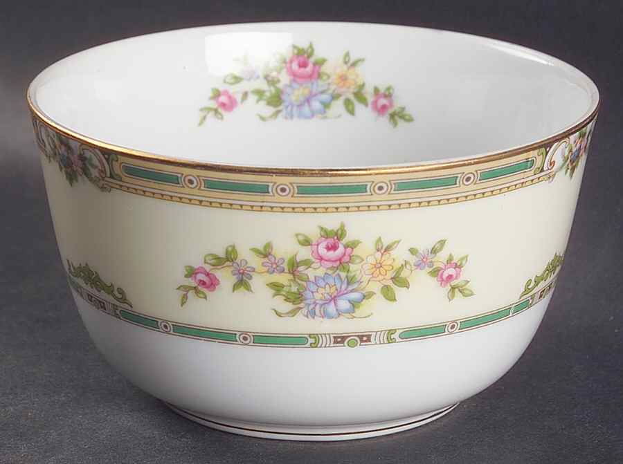 Alicia Cranberry Bowl by Noritake-1