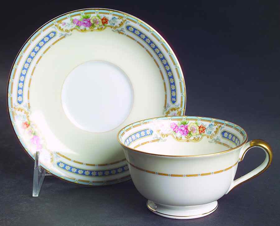 Allard Footed Cup & Saucer Set by Noritake-1