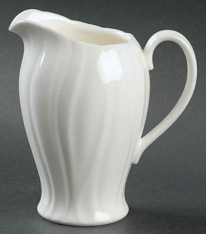 Allaire Creamer by Noritake-1