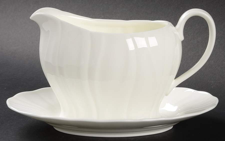 Allaire Gravy Boat & Underplate (Relish/Butter) by Noritake-1