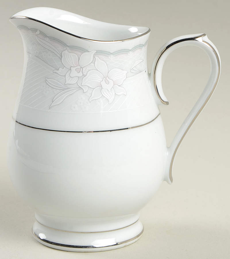 Allegra Creamer by Noritake-1