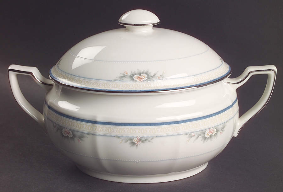 Allendale Oval Covered Vegetable by Noritake-1