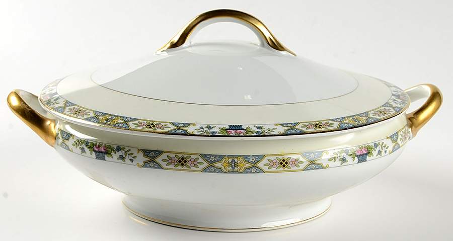 Allerton Round Covered Vegetable by Noritake-1