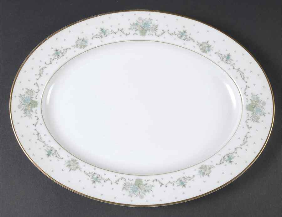 Allston 11" Oval Serving Platter by Noritake-1