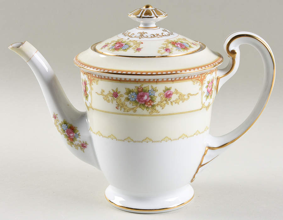 Allure Teapot & Lid by Noritake-1
