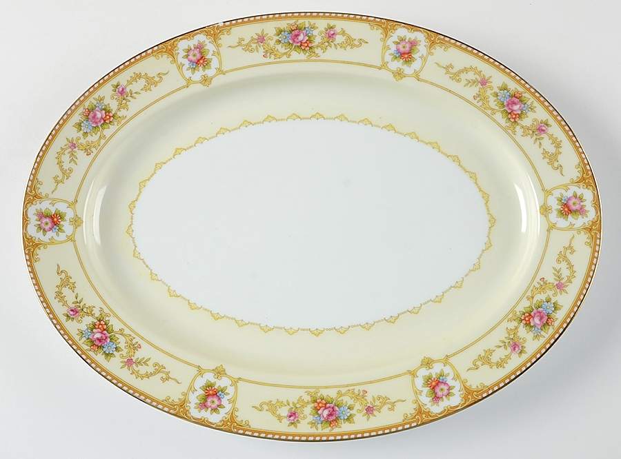 Allure 13" Oval Serving Platter by Noritake-1