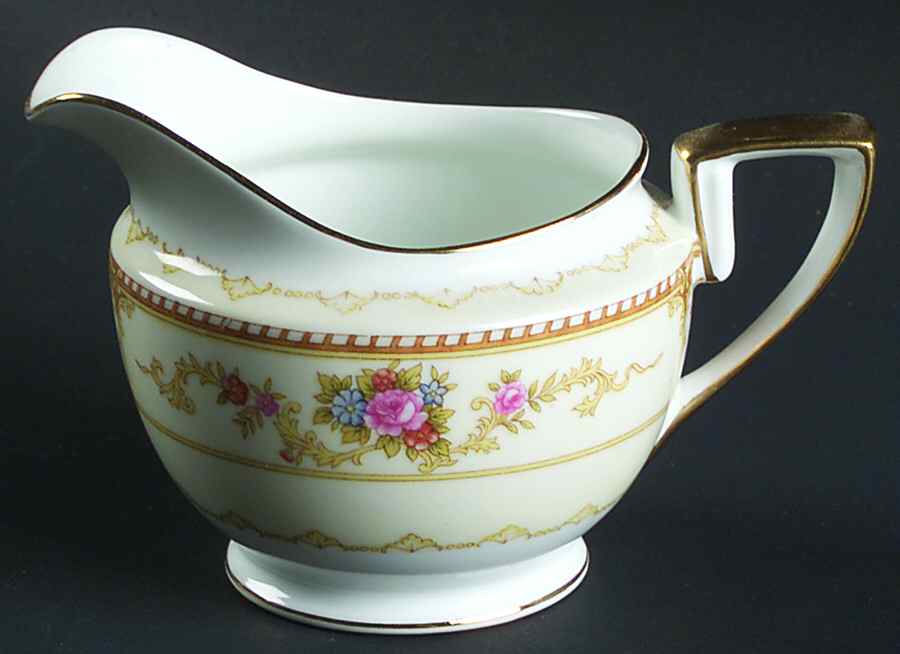 Allure Creamer by Noritake-1