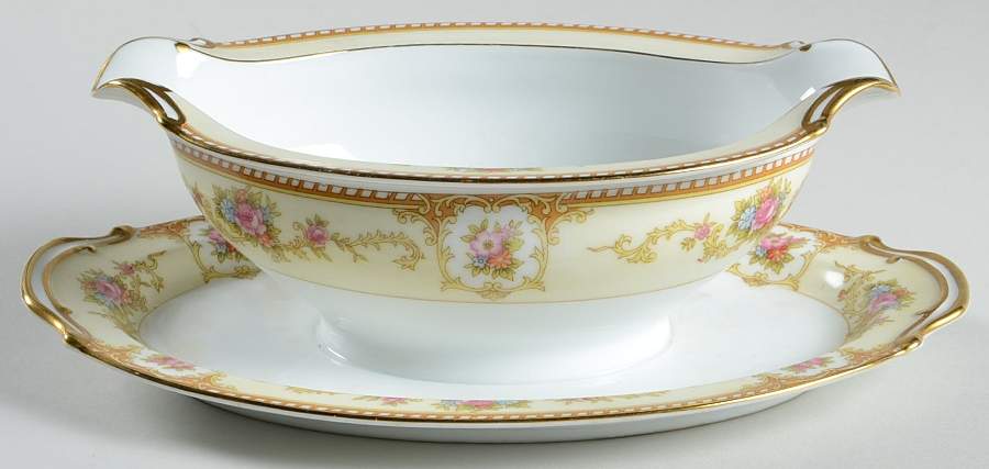 Allure Gravy Boat with Attached Underplate by Noritake-1