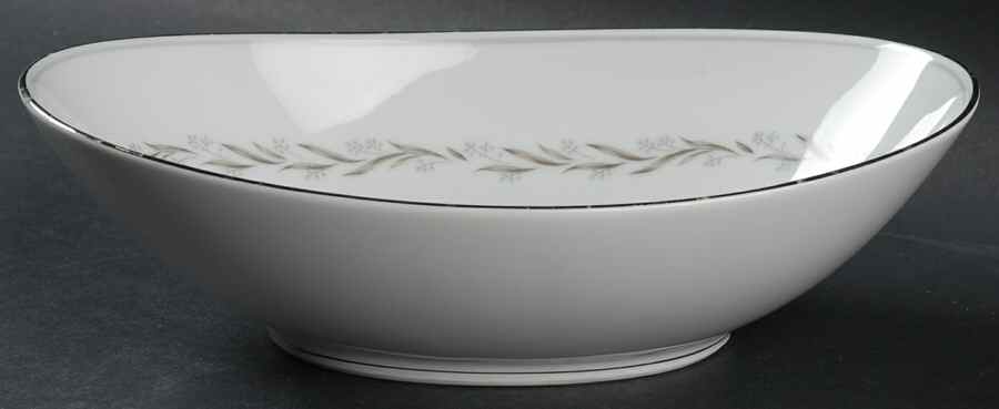 Almont 10" Oval Vegetable Bowl by Noritake-1