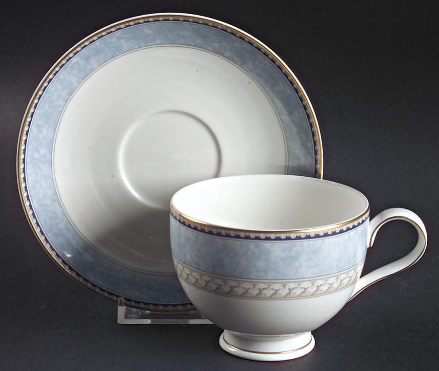 Alsatia Footed Cup & Saucer Set by Noritake-1